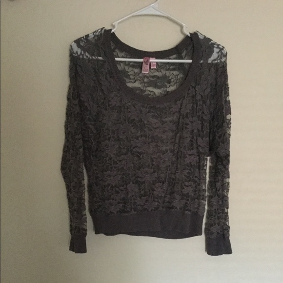 Dolled Up Lace Blouse Size L - Picture 1 of 3